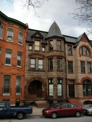 Jacob Epstein house image. Click for full size.