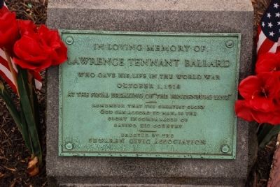 Lawrence Tennant Ballard Park Memorial Plaque image. Click for full size.