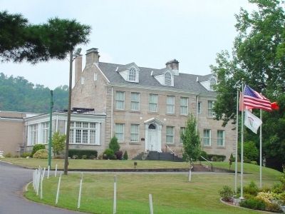 Shepherd Hall at Monument Place image. Click for full size.