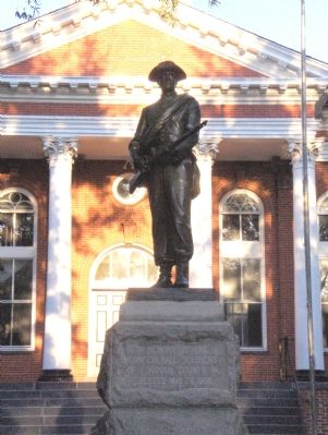 Loudoun County Confederate Memorial in front of the Court House image. Click for full size.