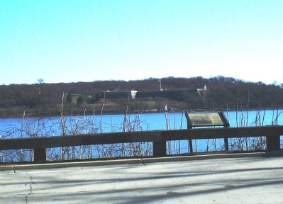 Wide View of Marker with Fort Washington in the Background. Click for full size. Wide View of Marker with Fort Washington in the Background image. Click for full size.