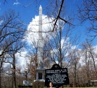 Obelisk on the battlefield, behind the marker.. Click for full size. Obelisk on the battlefield, behind the marker. image. Click for full size.