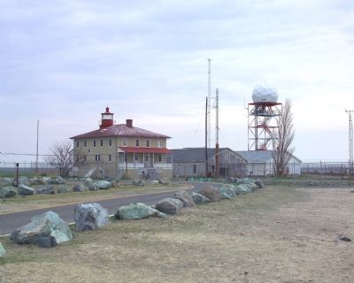 Lighthouse, Outbuildings and a Radar Station image. Click for full size.