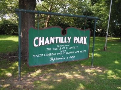 Earlier sign for Chantilly Park image. Click for full size.