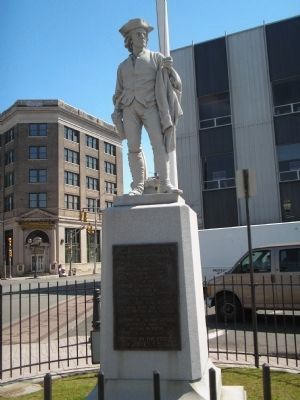 Minuteman Statue image. Click for full size.