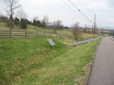 Tablet next to the Boonsboro Pike. Click for full size. Tablet next to the Boonsboro Pike image. Click for full size.