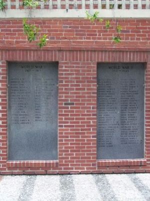 World War I 1917-1918 World War II 1941-1945 with lists of names. Click for full size. World War I 1917-1918 World War II 1941-1945 with lists of names image. Click for full size.