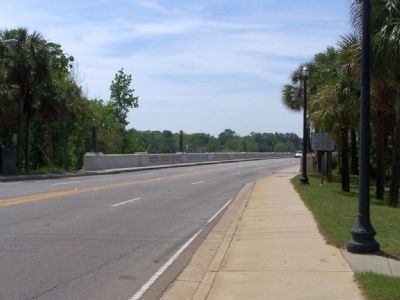 Gervais Street Bridge as seen today looking west image. Click for full size.