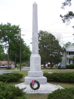 Confederate Monument for Effingham County. Click for full size. Confederate Monument for Effingham County image. Click for full size.