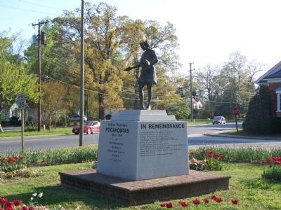 Pocahontas Statue image. Click for full size.