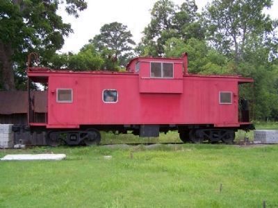 Caboose, future musuem, a tribute to ACL Railroad and the BE&W ( that never finished) image. Click for full size.