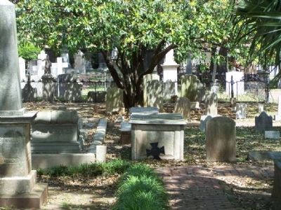 Cemetery, as mentioned on Marker, with Civil War Veteran's grave visible from sidewalk image. Click for full size.