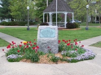 Full view of monument.. Click for full size. Full view of monument. image. Click for full size.