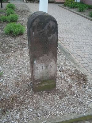 Old Directional Marker image. Click for full size.