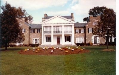 Glenview Mansion before Listed on National Register Plaque was added image. Click for full size.