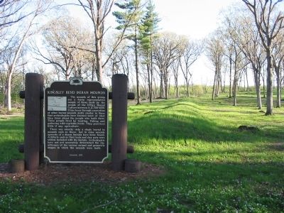 Kingsley Bend Indian Mounds Marker. Click for full size. Kingsley Bend Indian Mounds Marker image. Click for full size.