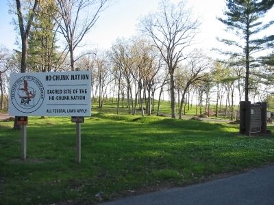 Kingsley Bend Indian Mounds. Click for full size. Kingsley Bend Indian Mounds image. Click for full size.