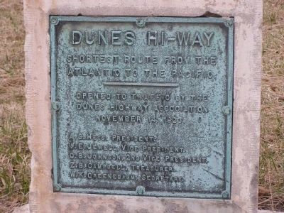 Dunes Hi-Way Marker image. Click for full size.
