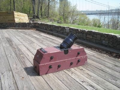 Mortar at Fort Lee Battery. Click for full size. Mortar at Fort Lee Battery image. Click for full size.