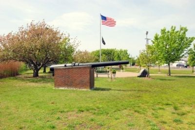 View of Memorial from right side. (plaque is underneath the front of the cannon). Click for full size. View of Memorial from right side. (plaque is underneath the front of the cannon) image. Click for full size.