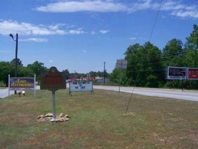 Marker located in parking lot for restaurant, along GA 24, looking north image. Click for full size.