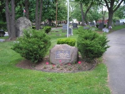 Marker in First Presbyterian Churchyard. Click for full size. Marker in First Presbyterian Churchyard image. Click for full size.