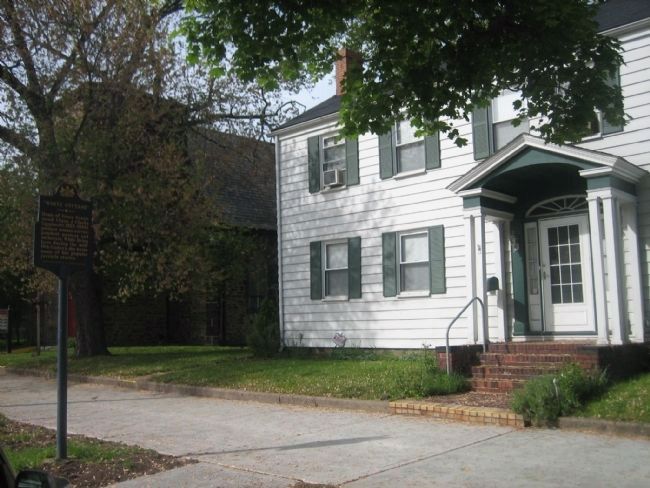 Photo showing relationship of White Cottage to Christ Church. image. Click for full size.