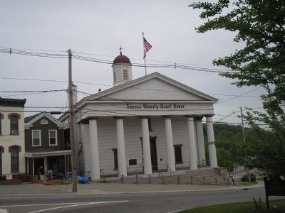 Sussex County Courthouse image. Click for full size.