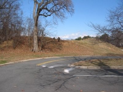 Earth Mound in front of the Mortar Battery. Click for full size. Earth Mound in front of the Mortar Battery image. Click for full size.