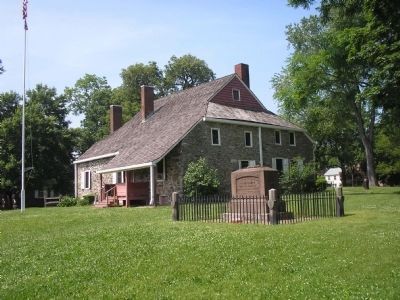Marker with Hasbrouck House image. Click for full size.