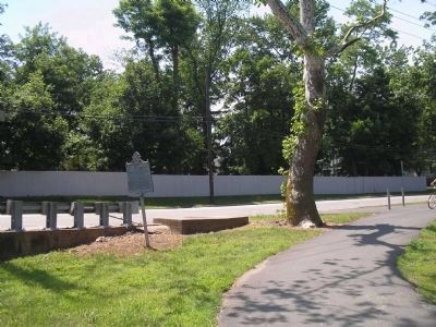 Paramus Marker near Red Mill image. Click for full size.