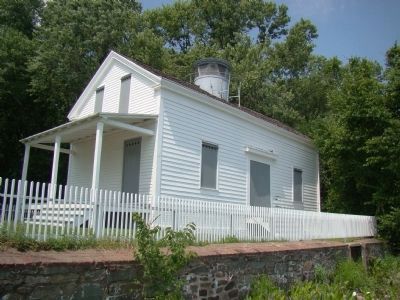 Jones Point Light. Click for full size. Jones Point Light image. Click for full size.
