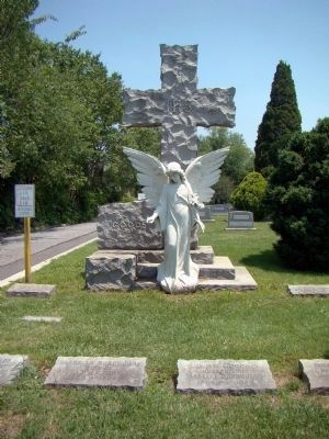 The Goods Monument and Gravesites image. Click for full size.