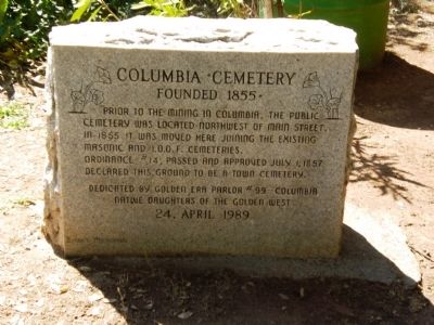 Columbia Cemetery Marker. Click for full size. Columbia Cemetery Marker image. Click for full size.