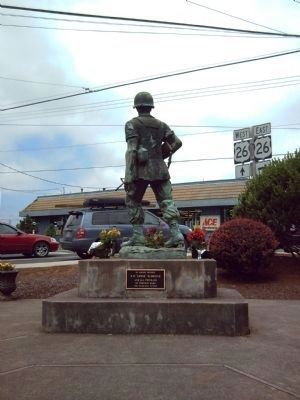The Vietnam Monument and Marker (reverse) image. Click for full size.