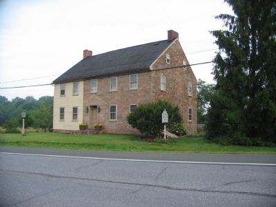 Marker and Tavern. Click for full size. Marker and Tavern image. Click for full size.