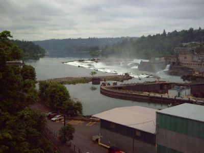 Willamette Falls from the east side (Oregon City) image. Click for full size.