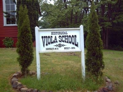 Historic Viola School Marker image. Click for full size.
