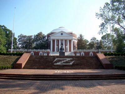 Thomas Jefferson Monument at the Rotunda of the University of Virginia. Click for full size. Thomas Jefferson Monument at the Rotunda of the University of Virginia image. Click for full size.