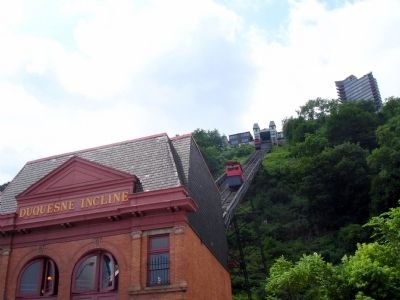Duquesne Incline and the Lower Station image. Click for full size.