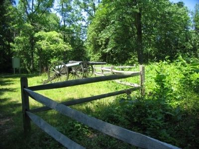 Guns on Howison Hill. Click for full size. Guns on Howison Hill image. Click for full size.