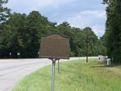Lambert Plantation Marker, looking North on US 17. Click for full size. Lambert Plantation Marker, looking North on US 17 image. Click for full size.