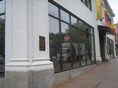 Marker on Albany Street image. Click for full size.