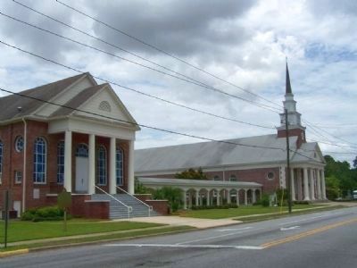 Hinesville Methodist Church image. Click for full size.