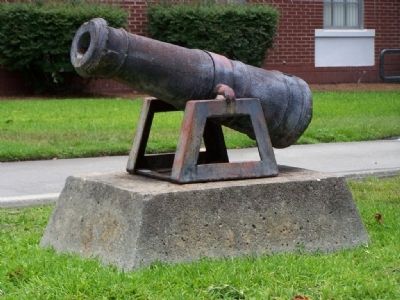 Fort Morris Cannon image. Click for full size.