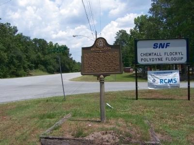 Riceborough Marker, along US 17, looking northward image. Click for full size.