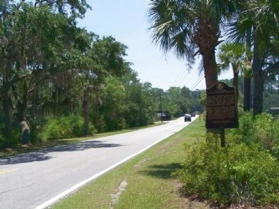 Isle of Hope Marker, looking south along Laroche Avenue image. Click for full size.