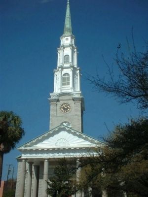 Independent Presbyterian Church, front view image. Click for full size.