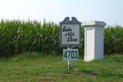 Sign at entrance to Curles Neck farm image. Click for full size.