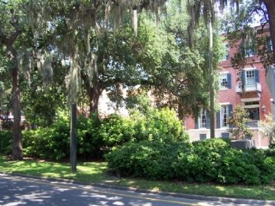 Original 1733 Burial Plot - on the south side of the median on Oglethorpe Avenue image. Click for full size.